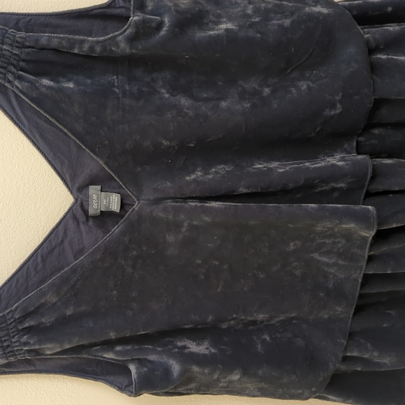 Aerie Navy Velvet Cropped Ruffle Tank - Picture 2 of 6